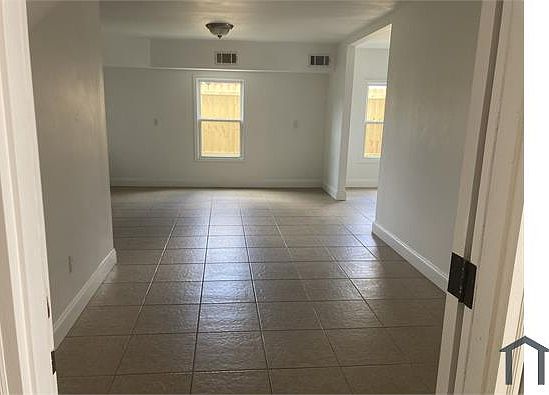 2nd image of 3610 Rose Ave