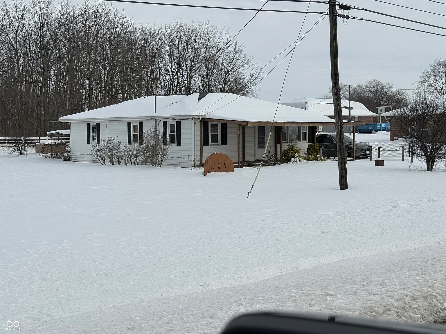 6720 N Michigan Rd photo 1