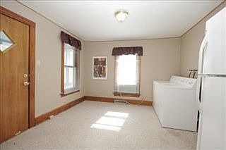 5th image of 93 Webber St