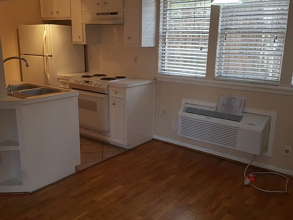 4th image of 3620 Garrott St APT 11C