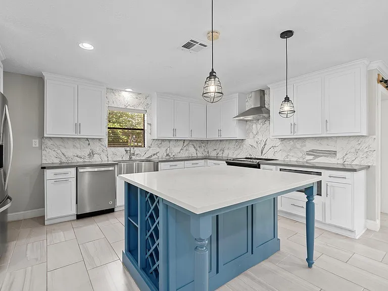 10139 Knoboak Dr — Photo 3