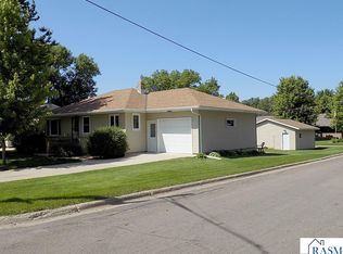 784 Ash Ave, Gibbon, MN 55335