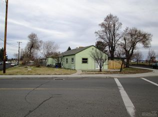 1460 SW 11th St, Redmond, OR 97756