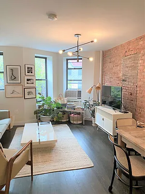 Rented by Parkway CRG Ltd. | media 21