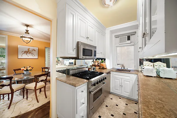 Sold by Compass | media 2