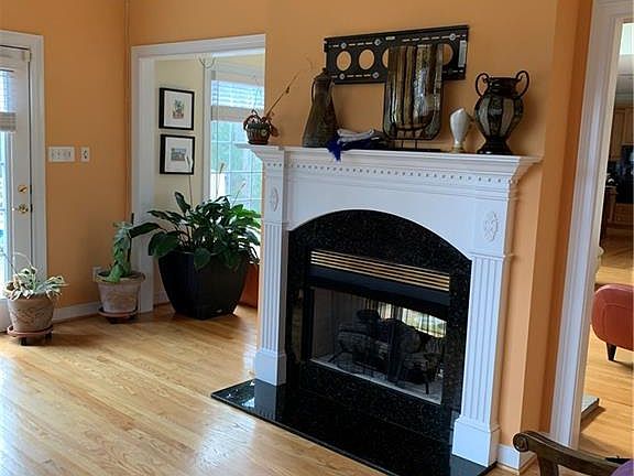4th image of 11307 Laurel Cove Ln