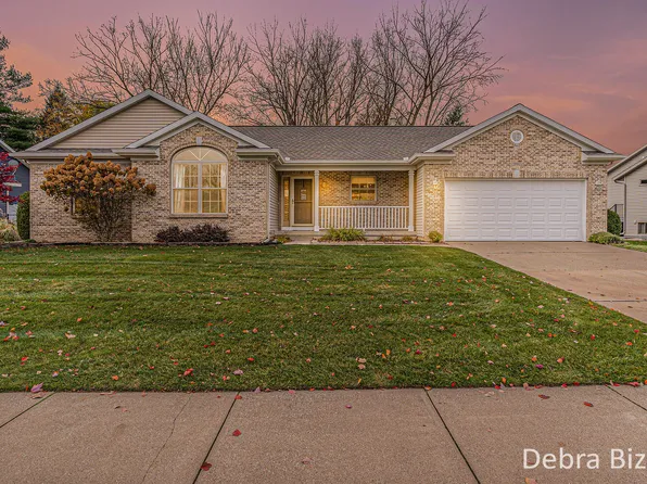 1901 Cherry Run Dr NW, Grand Rapids, MI 49504