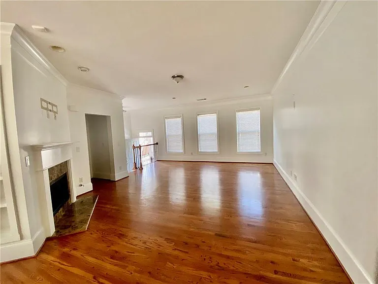 2783 Durham Dr NE — Photo 7