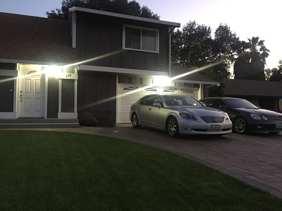 1st image of 690 Albanese Cir