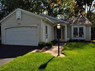 16 Westover Dr, Webster, NY 14580