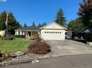 465 Grey Cliffs Ct, Saint Helens, OR 97051