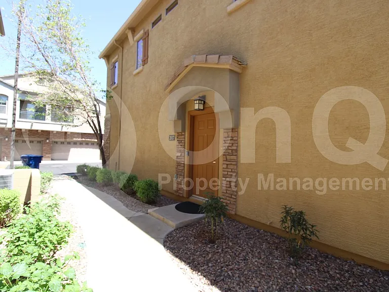 1350 S Greenfield Rd #2017 — Photo 6