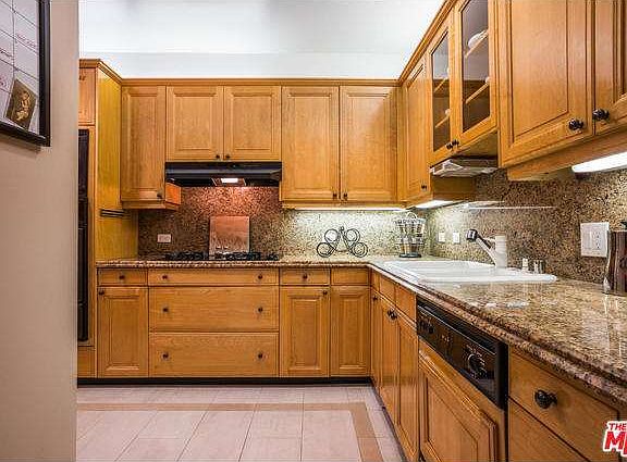 4th image of 12222 Wilshire Blvd APT 305