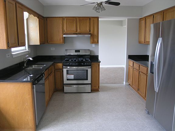3rd image of 4014 Cypress Ct