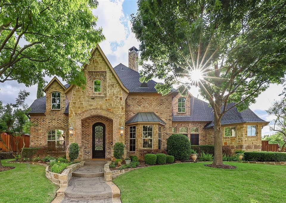1st image of 1007 Navarro Dr