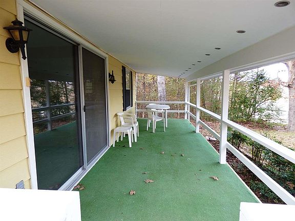 2nd image of 8 Skyline Dr