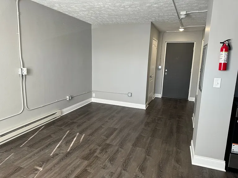 Maple Commons Apartments — Photo 25