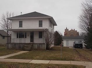 119 Church St, Stockbridge, WI 53088