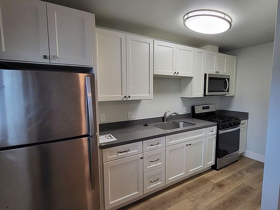 3rd image of 2235 Church Ln APT L