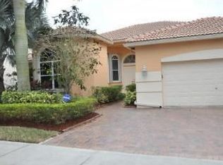 2457 Greenbrier Ct, Weston, FL 33327