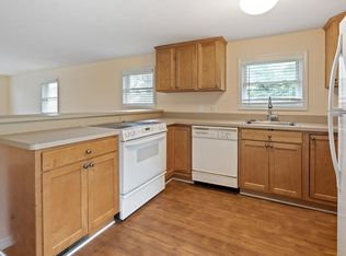 192 E Tienken Rd #2, Rochester, MI 48306