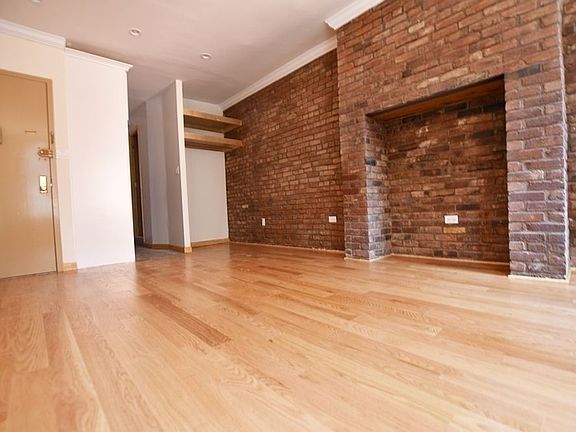 2nd image of 154 Orchard St APT 8
