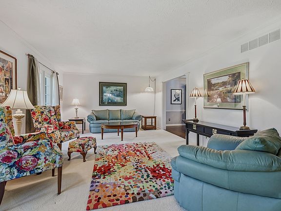 4th image of 16408 Coventry Ln