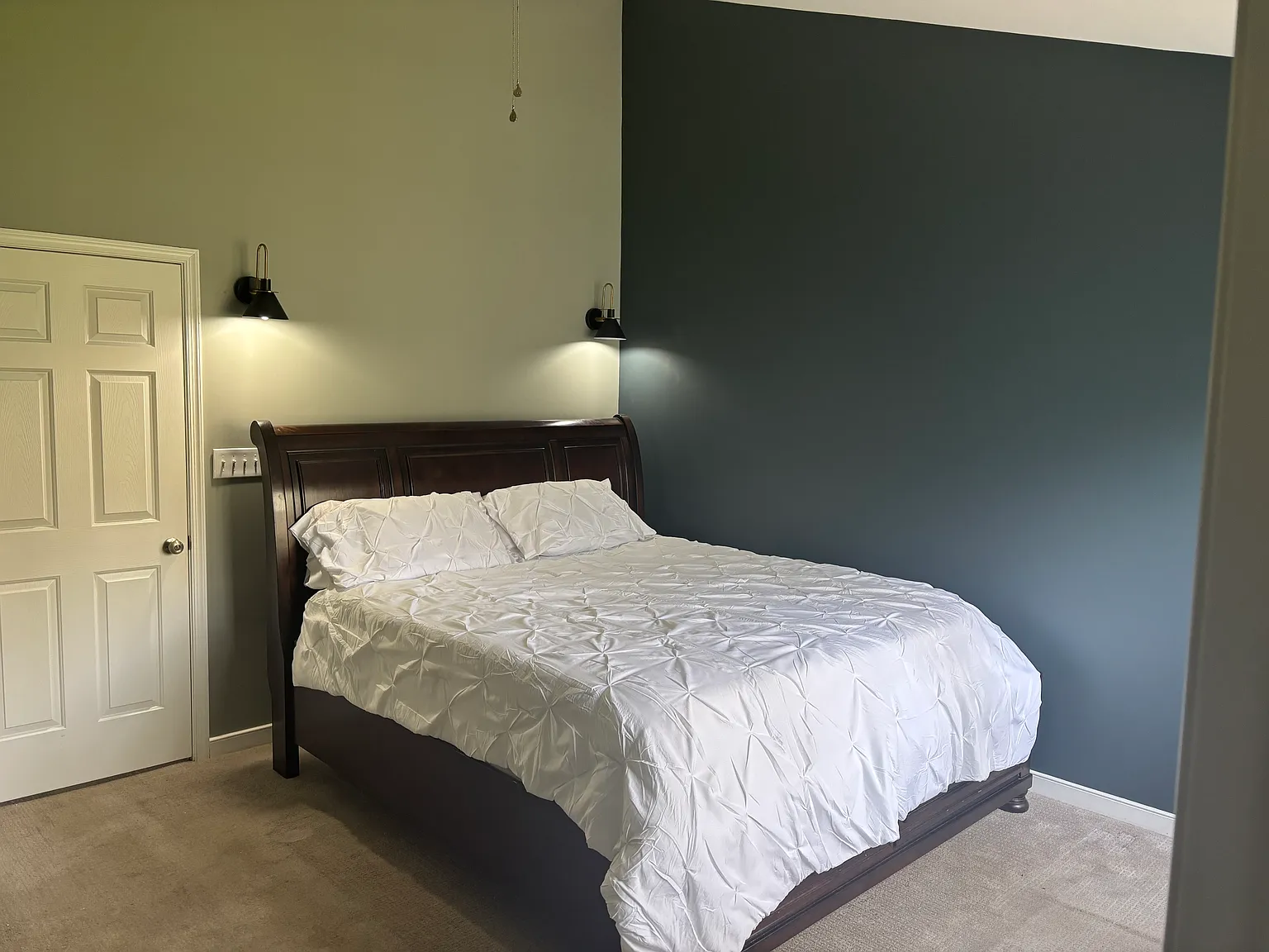 4 bed, 2100 sqft, $3,795 — Photo 1