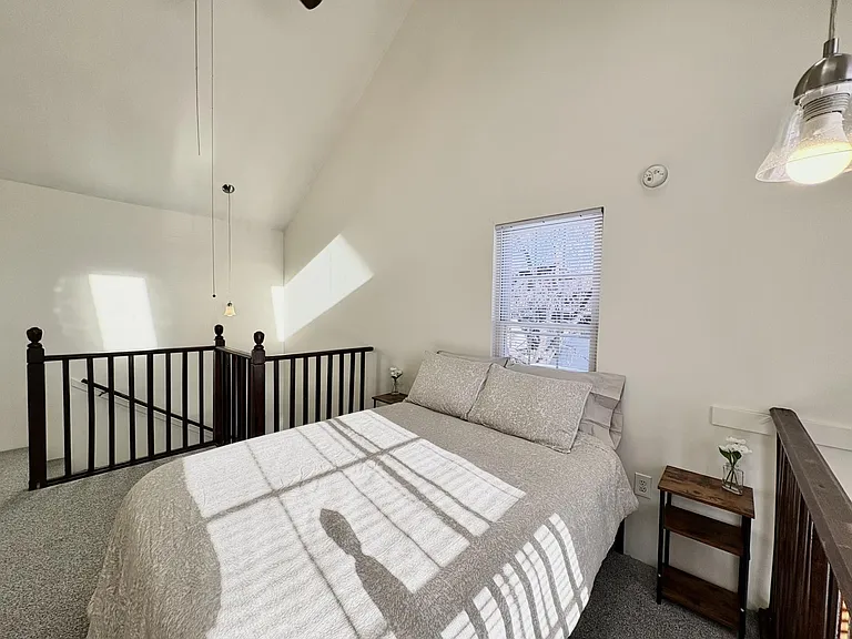 171 Oak St #1R — Photo 12