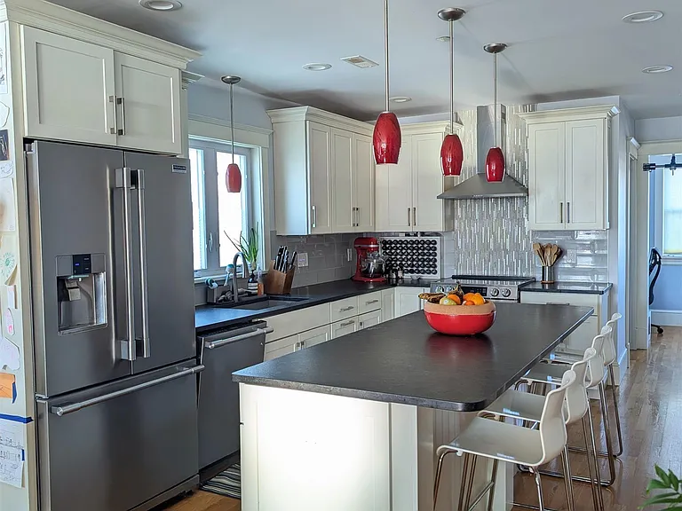 27 Cameron Ave #2 — Photo 3
