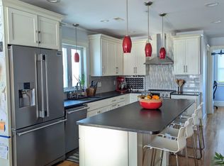 24 Cameron Ave #1, Cambridge, MA 02140