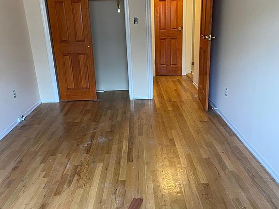 2nd image of 1-157 21st Ave #1
