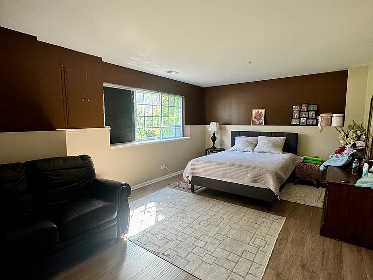11 E Willow Rd — Photo 13