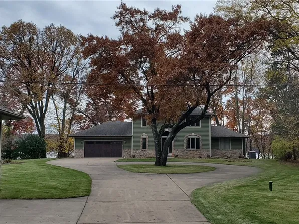 5695 North Shore Drive, Eau Claire, WI 54703