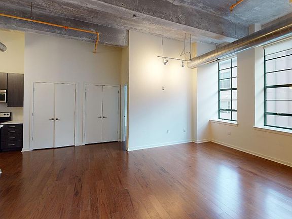 3rd image of 647 N 17th St APT 2C