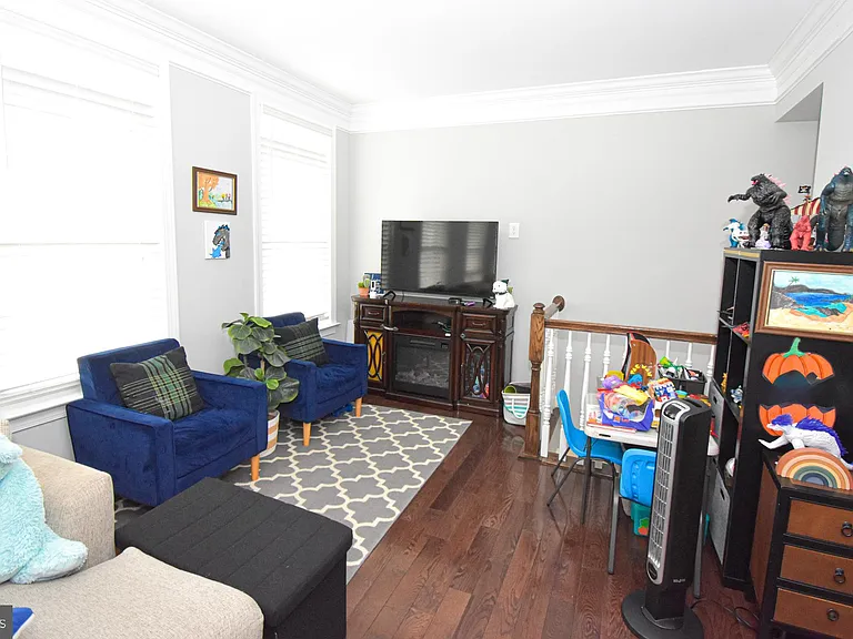 21268 Park Grove Ter — Photo 12