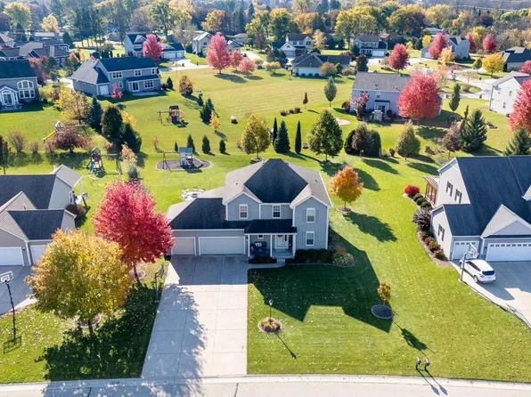 N42W22833 Beacon COURT, Pewaukee, WI 53072