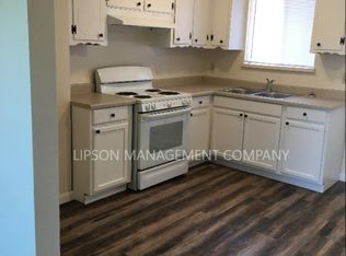 616 N Blackstone St #13, Tulare, CA 93274