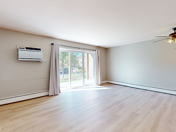 4th image of 4220 Saratoga Ave APT 111