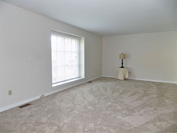 5th image of 1610 Woodside View Ln