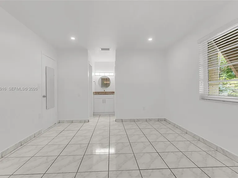 9354 SW 77th Ave #I1 — Photo 23
