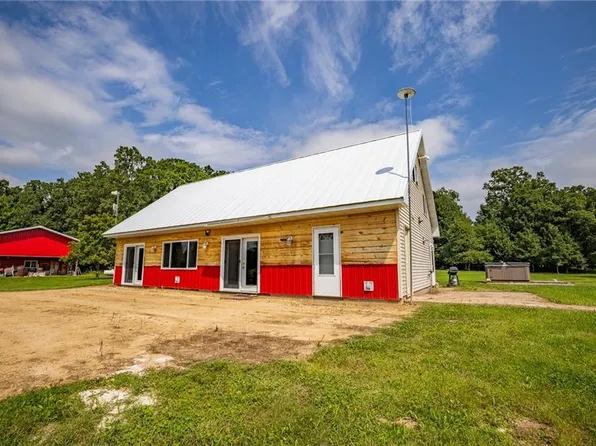 30 10th Street, Clear Lake, WI 54005