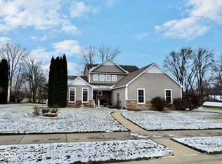 6531 Armstrong Dr, South Bend, IN 46614
