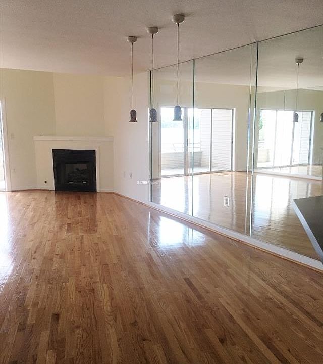 1st image of 14503 Waterside Dr