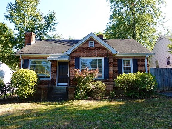 4th image of 15 Langley Dr