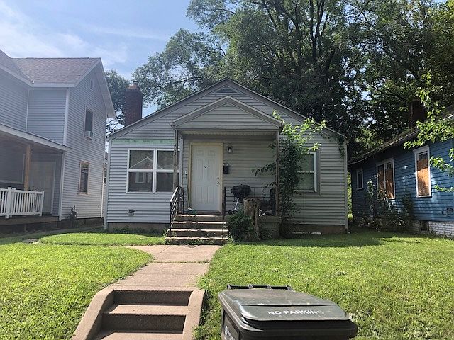 1st image of 212 E Donald St