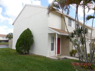 3304 Poolside Dr #4, Greenacres, FL 33463