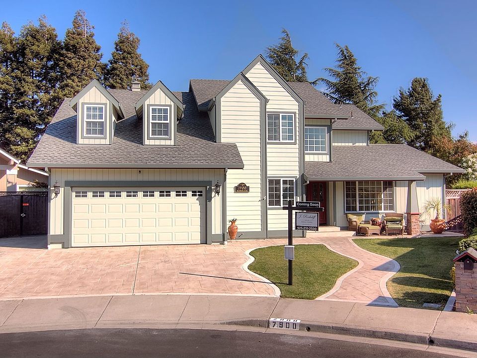 Beautiful Remodeled Home in West Dublin