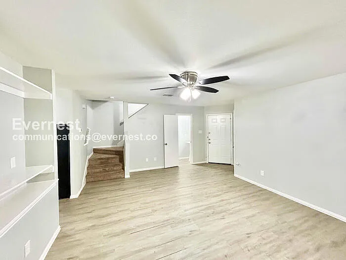 328 Ezekial Ave — Photo 6