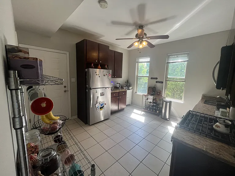 3435 W McLean Ave #2F — Photo 11